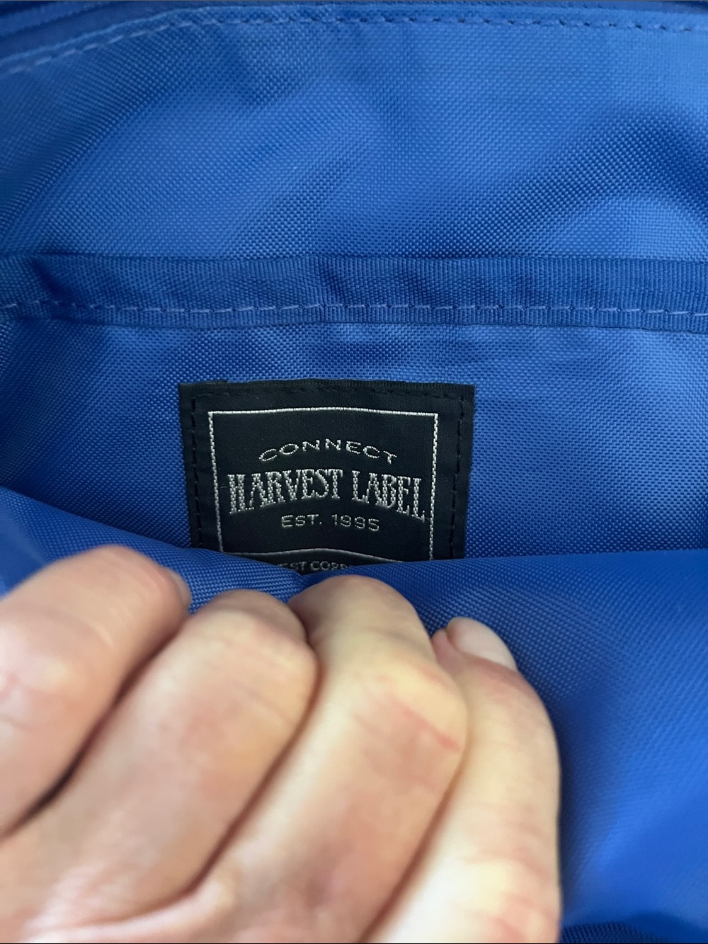 Harvest label Compact Red Sling Backpack for unisex  - Everyday Crossbody Carry - Picture 2 of 7